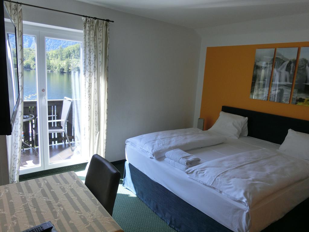 Hotel Haus Am See Obertraun Exterior foto